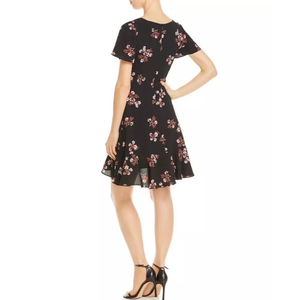 BB Dakota Floral V-Neck Ruffle Flare Swing Mini Dress Size 6 Women’s Fall Dress - Picture 4 of 16